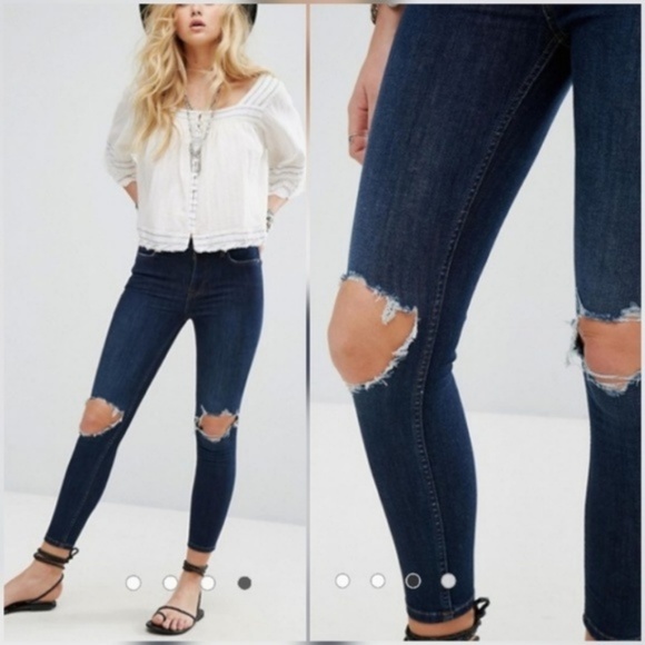 Free People Busted Knee High Rise Skinny Jeans - Picture 2 of 6